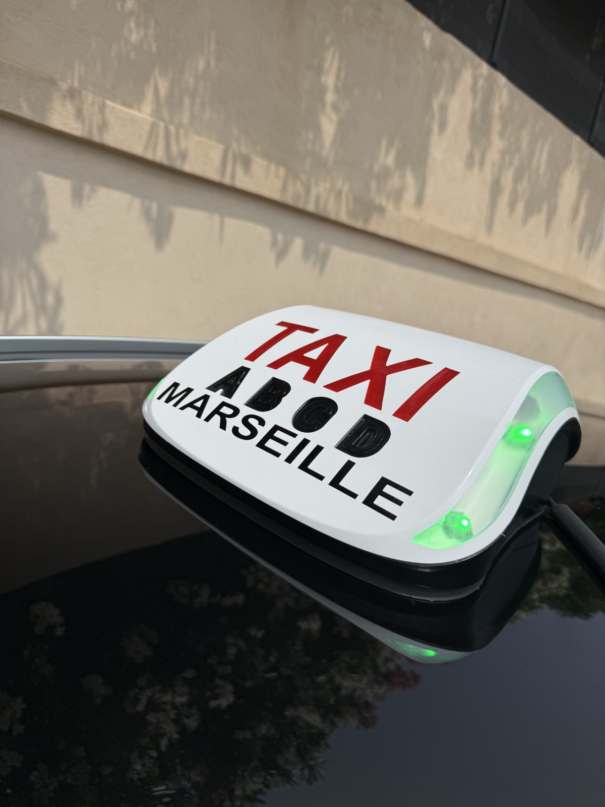 Taxi conventionné Marseille, lumineux de toit